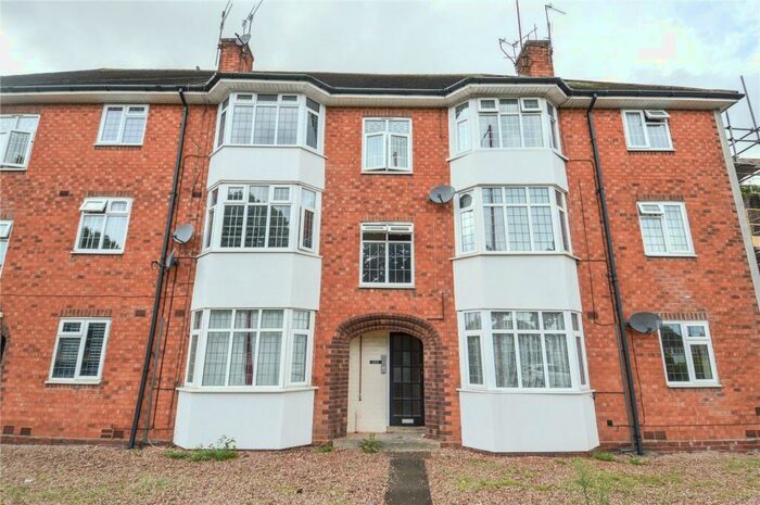 2 Bedroom Apartment To Rent In Bristol Road South, Northfield, Birmingham, West Midlands, B31