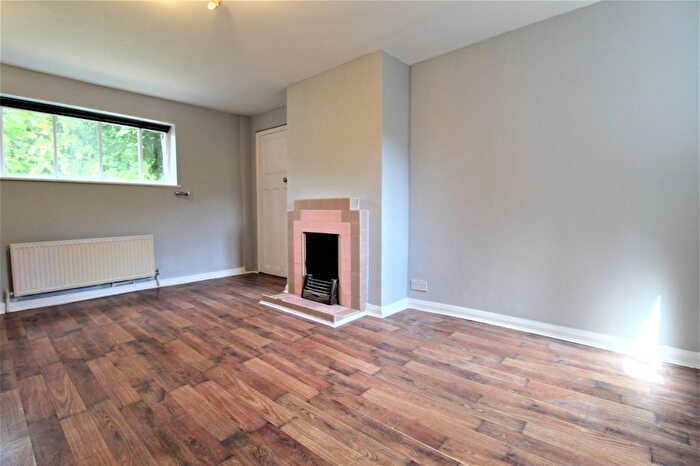 4 Bedroom End Terrace House To Rent In Squires Bridge Road, Shepperton, TW17