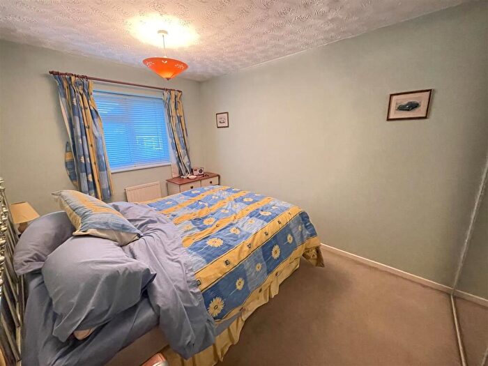 3 Bedroom Semi-Detached House For Sale In Woodbury Gardens, Harnham, SP2