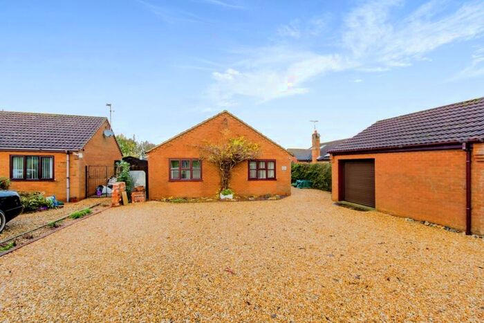 2 Bedroom Detached Bungalow For Sale In Cross Road, Sutton St. Edmund, Spalding, PE12