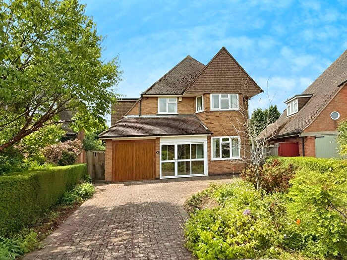 4 Bedroom Detached House For Sale In Hill Way, Oadby, LE2