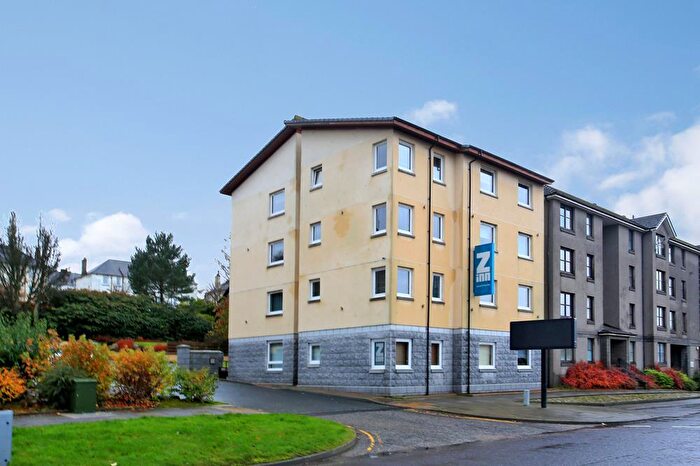 2 Bedroom Flat To Rent In The Royal Apartments. Great Northern Road, Aberdeen, AB24