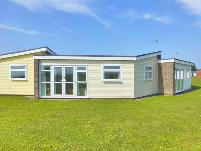 2 Bedroom Chalet For Sale In Edward Road, Winterton-On-Sea, NR29