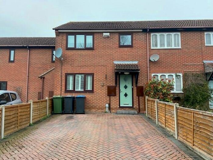 3 Bedroom Terraced House To Rent In Junewood Close, Brownsover, Rugby, CV21