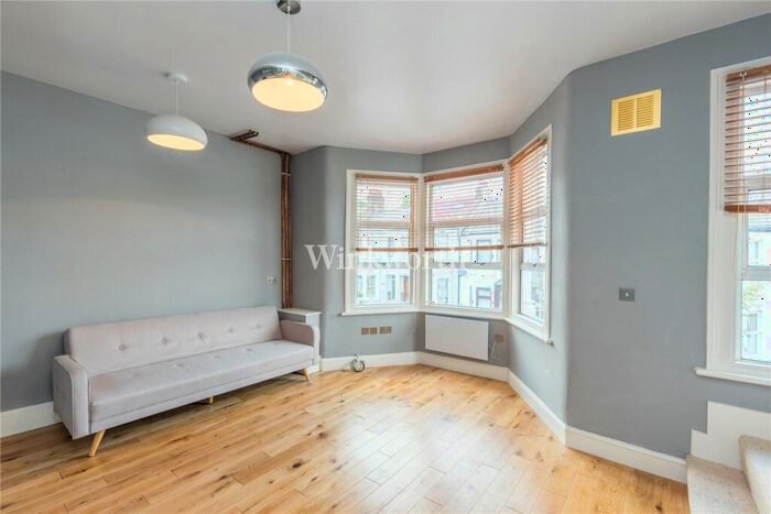 1 Bedroom Apartment To Rent In Allison Road, Haringey, London, N8