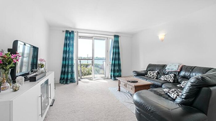 2 Bedroom Apartment To Rent In Waterman Building, Westferry Road, London, E14