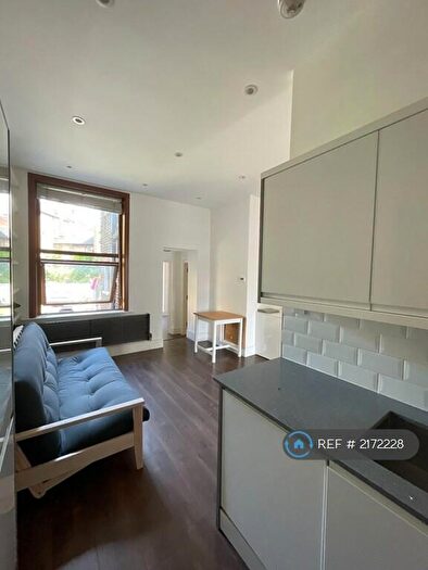 2 Bedroom Flat To Rent In London, London, NW10