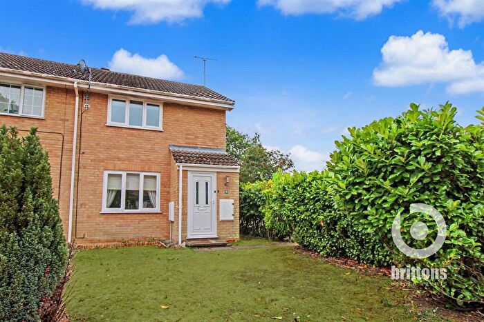 2 Bedroom Semi Detached House For Sale In Bede Close, North Wootton, King's Lynn, PE30