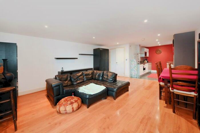 1 Bedroom Apartment To Rent In Galaxy Building Crews Street, E14