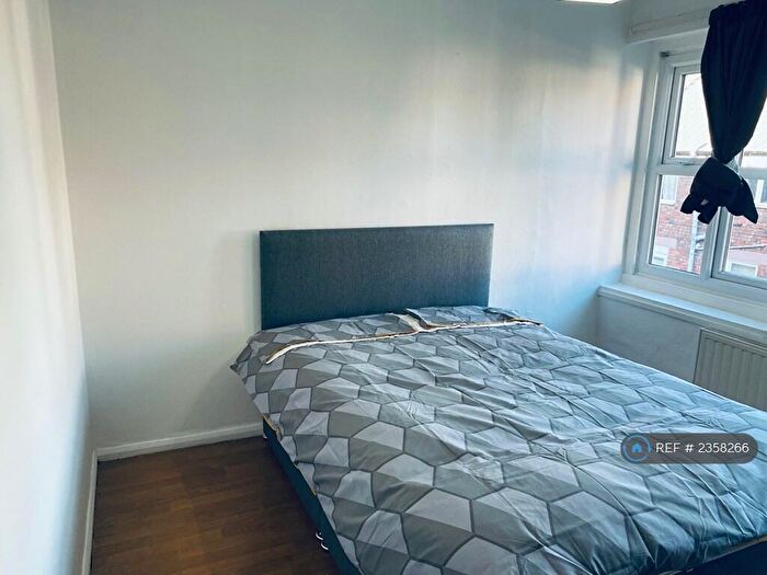 3 Bedroom Flat To Rent In Holland Street, Liverpool, L7