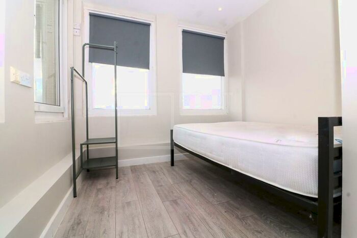 Studio To Rent In Colonnade House, Sunbridge Road, BD1