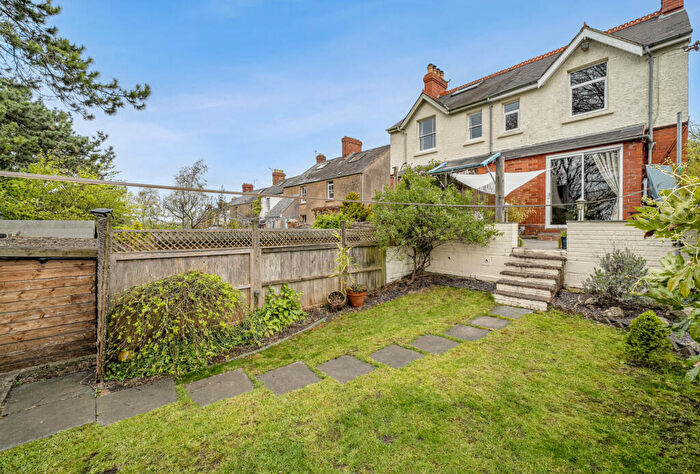 3 Bedroom Semi-Detached House For Sale In Belmont Road, Stroud, Gloucestershire, GL5