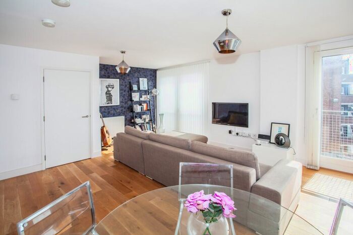 1 Bedroom Flat To Rent In Hutley Wharf, Branch Place, De Beauvoir, N1