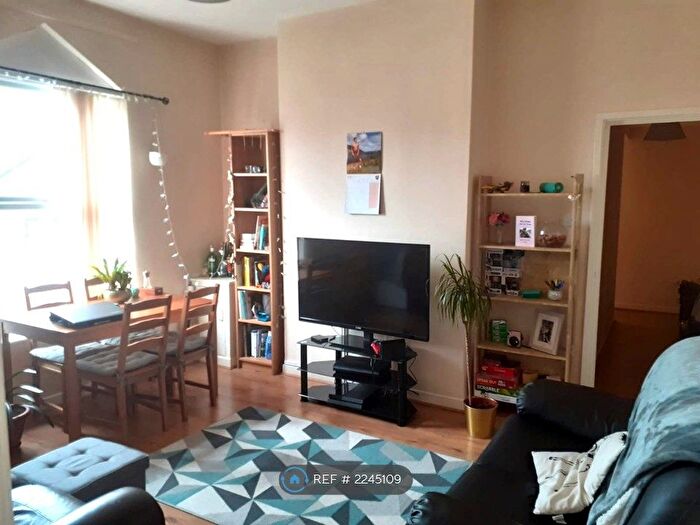 2 Bedroom Flat To Rent In Russian Avenue, Liverpool, L13