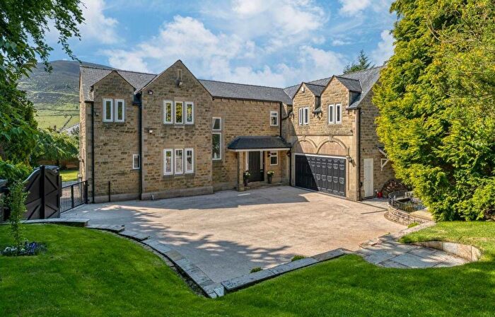5 Bedroom Detached House For Sale In Greenfield, Saddleworth, OL3