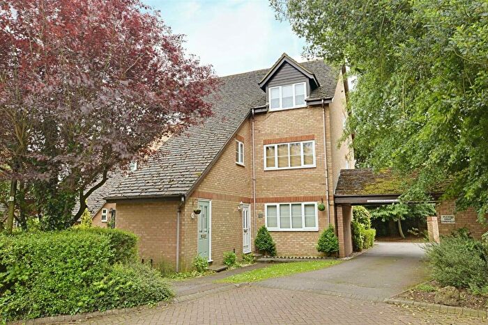 1 Bedroom Apartment For Sale In Bengeo Mews, Bengeo, SG14