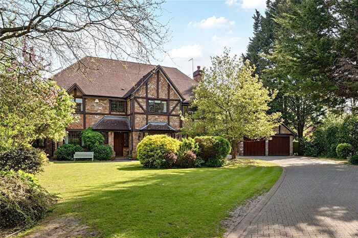 5 Bedroom Detached House For Sale In Stokesheath Road, Oxshott, KT22