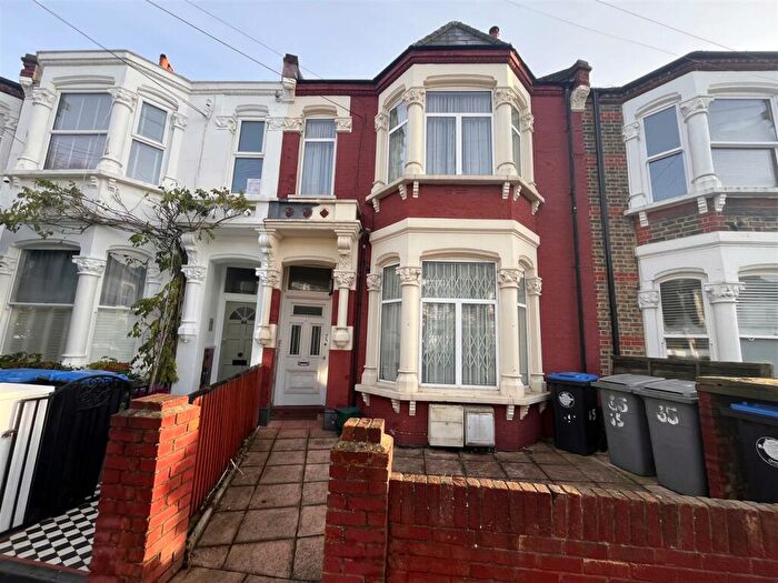 2 Bedroom Flat To Rent In Linden Avenue, Kensal Rise, NW10