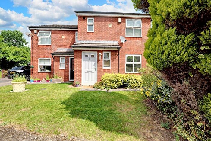 3 Bedroom Semi-Detached House For Sale In Fow Oak, Coventry, CV4