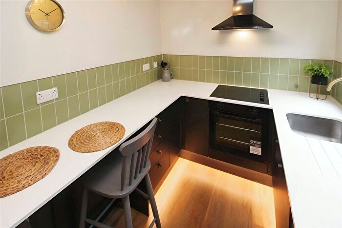 1 Bedroom Flat To Rent In Palatine Road, Manchester, Greater Manchester, M20