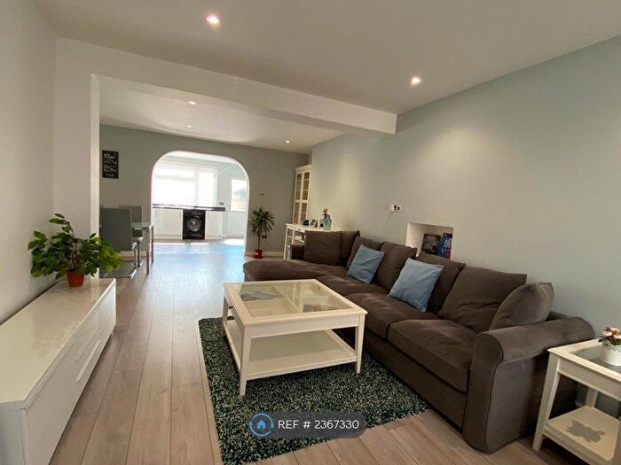 3 Bedroom Terraced House To Rent In Berwick Road, London, E16