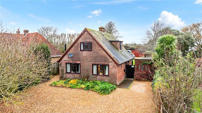 3 Bedroom Equestrian Facility For Sale In Clayton Lane, Bracklesham Bay, PO20