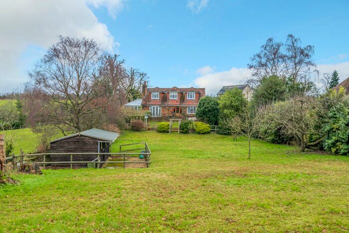 4 Bedroom Detached House For Sale In School Hill, Seale, Farnham, GU10