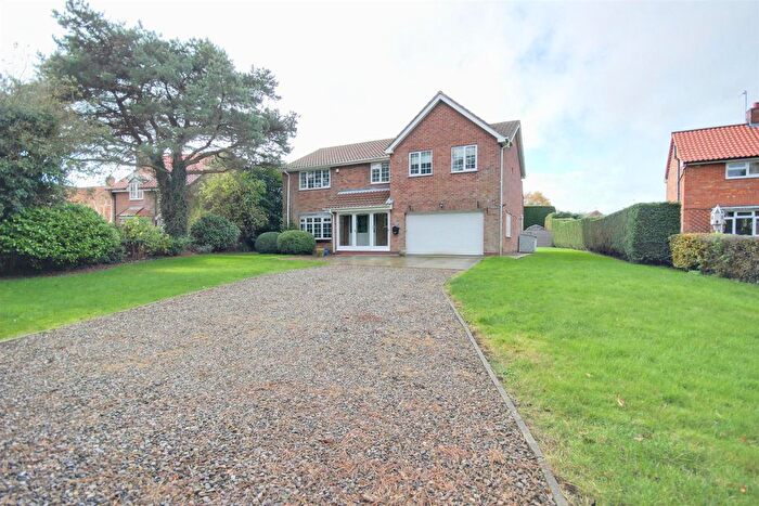 4 Bedroom Property To Rent In Main Street, Hotham, York, YO43