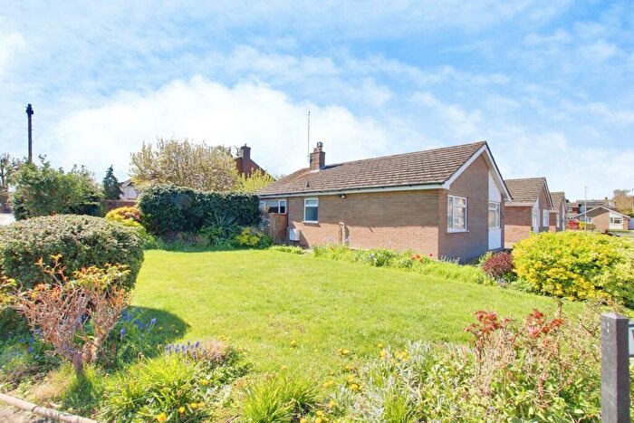 2 Bedroom Detached Bungalow For Sale In Woodside, Chatteris, PE16
