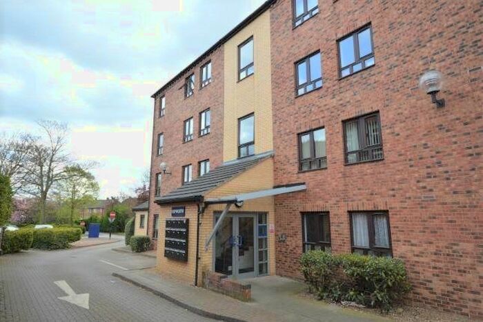 1 Bedroom Flat To Rent In Woodlands Village, Sandal, Wakefield, WF1