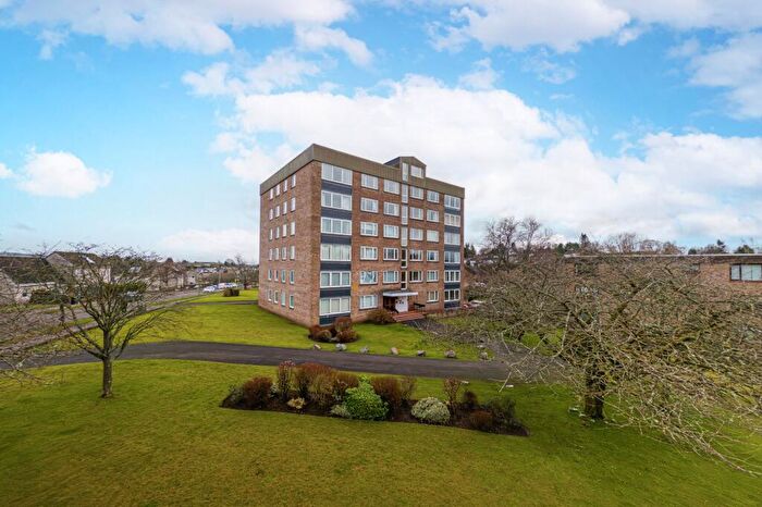2 Bedroom Apartment For Sale In Stockiemuir Avenue, Bearsden, G61