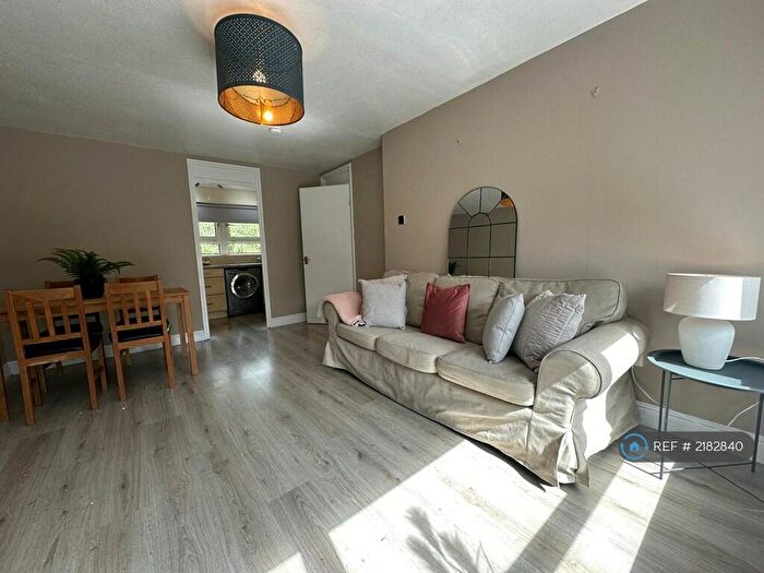 1 Bedroom Flat To Rent In Inveresk Street, Glasgow, G32