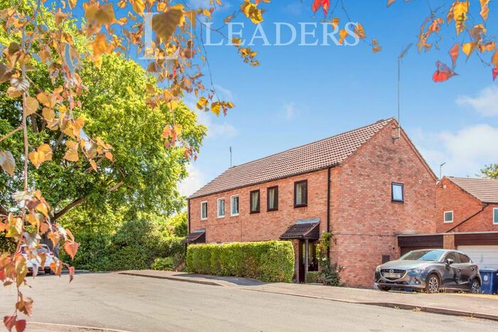 3 Bedroom Semi-Detached House To Rent In Isons Close, Fowlmere, SG8