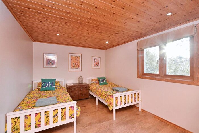 2 Bedroom Detached House For Sale In Fairway Lakes, Caldecott Hall, Fritton, Great Yarmouth, NR31