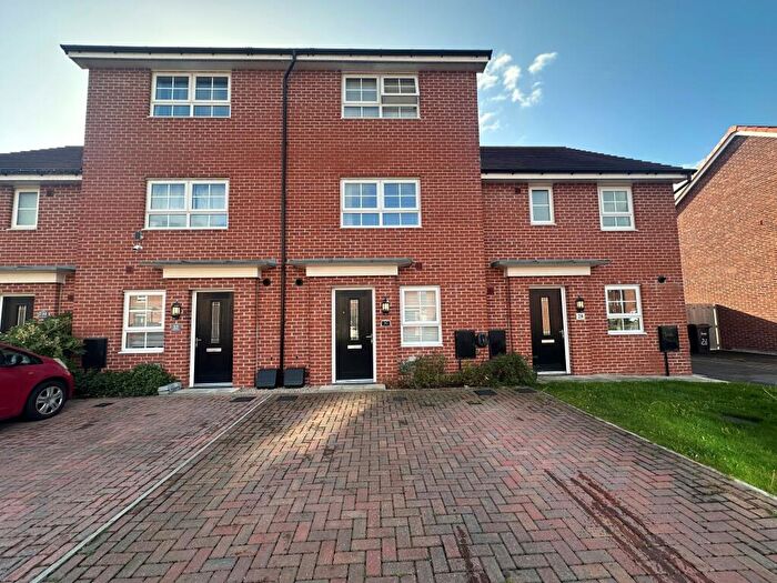 4 Bedroom Apartment To Rent In Norseman Avenue, Warton, PR4