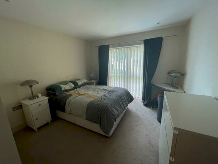 1 Bedroom Apartment To Rent In Hayes Road, Sully, Penarth, CF64