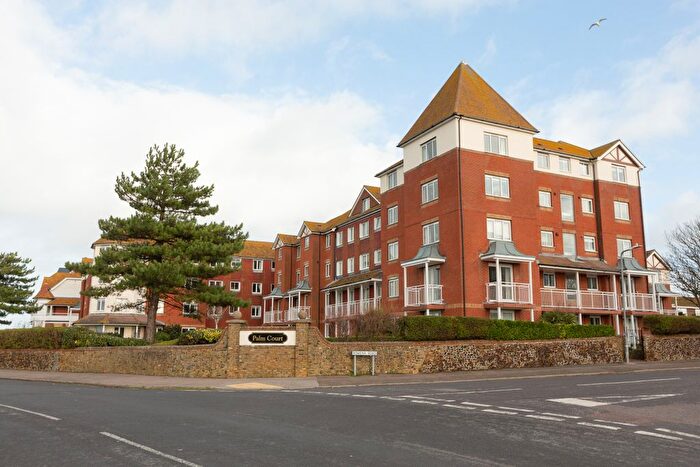 2 Bedroom Flat For Sale In Rowena Road, Westgate-On-Sea, CT8