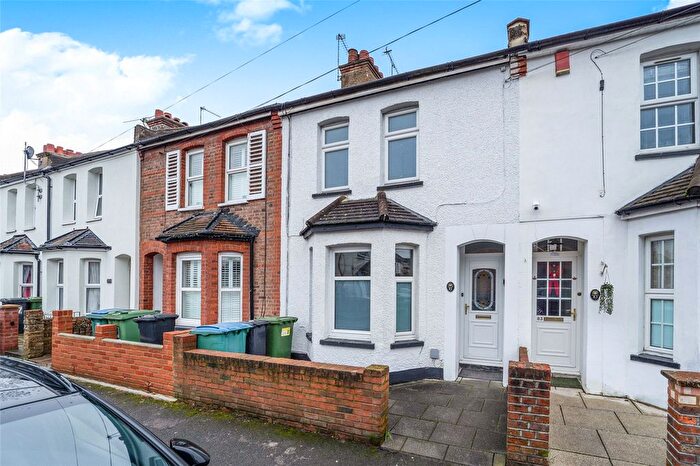 3 Bedroom Terraced House For Sale In Kings Avenue, Watford, Hertfordshire, WD18