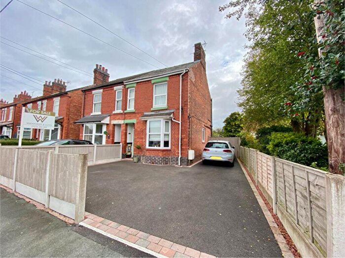 3 Bedroom Semi-Detached House For Sale In Primrose Avenue, Crewe, CW1