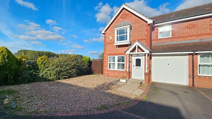 3 Bedroom Semi-Detached House For Sale In Sheldrake Road, Sleaford, NG34