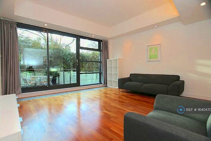 2 Bedroom Flat To Rent In City Road, London, EC1Y