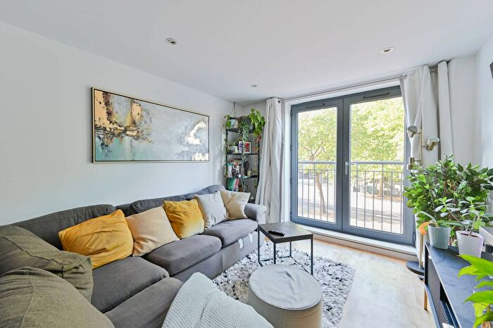 2 Bedroom Flat For Sale In Streatham Place, Streatham Hill, London, SW2