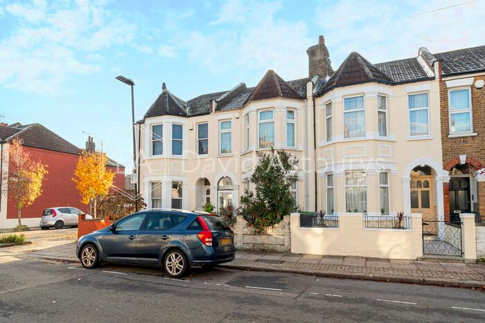 3 Bedroom Terraced House To Rent In Roseberry Gardens, Turnpike Lane, London, N4