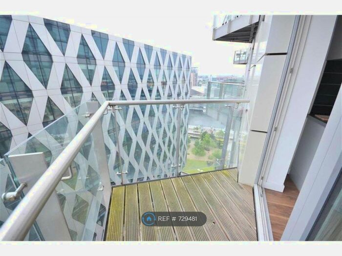 2 Bedroom Flat To Rent In No. Media City, Media City Uk, Salford, M50