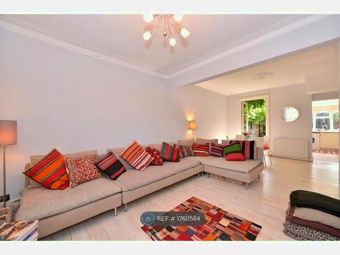 3 Bedroom Terraced House To Rent In Huxley Street, London, W10