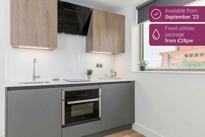 1 Bedroom Flat To Rent In Warwick Road, Old Trafford, Manchester, M16