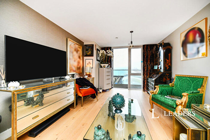 3 Bedroom Flat To Rent In The Boardwalk, Brighton Marina Village, Brighton, BN2