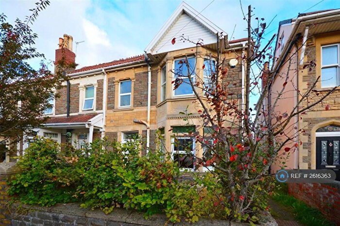 2 Bedroom Flat To Rent In Tff, Bristol, BS4