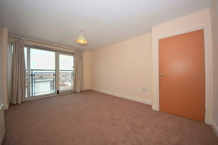 1 Bedroom Apartment To Rent In City Gate House, Gants Hill, IG2