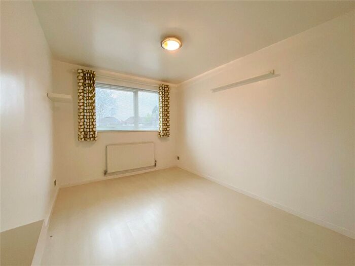 2 Bedroom Apartment To Rent In Walsall Road, Sutton Coldfield, West Midlands, B74